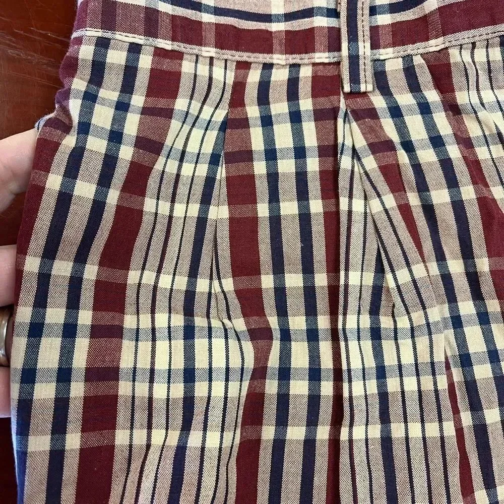 L. L. Red & Blue Plaid Pleat Front Mens Shorts sz 40